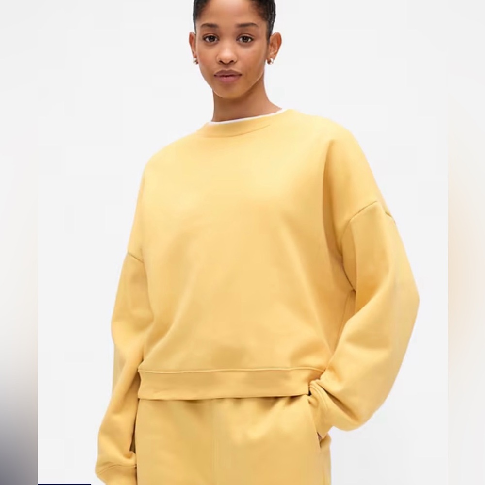 GAP Factory Relaxed Wedge Crewneck Sweatshirt, Size Large, French Almond Yellow